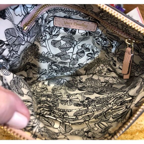 VERA BRADLEY - 🎉HP🎉 Pebbled Leather RFID Convertible Crossbody/Clutch/Pink Blush - Picture 2 of 16